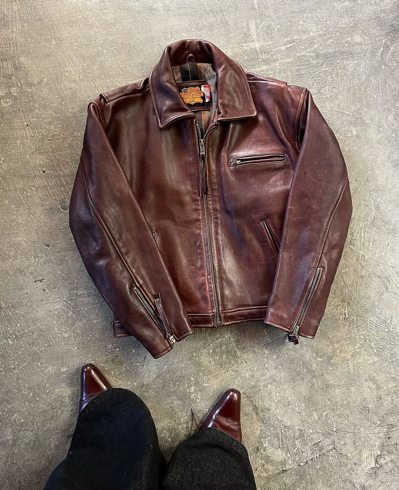 Xhaketa ikonike & vintage – iconic_clothes_ks